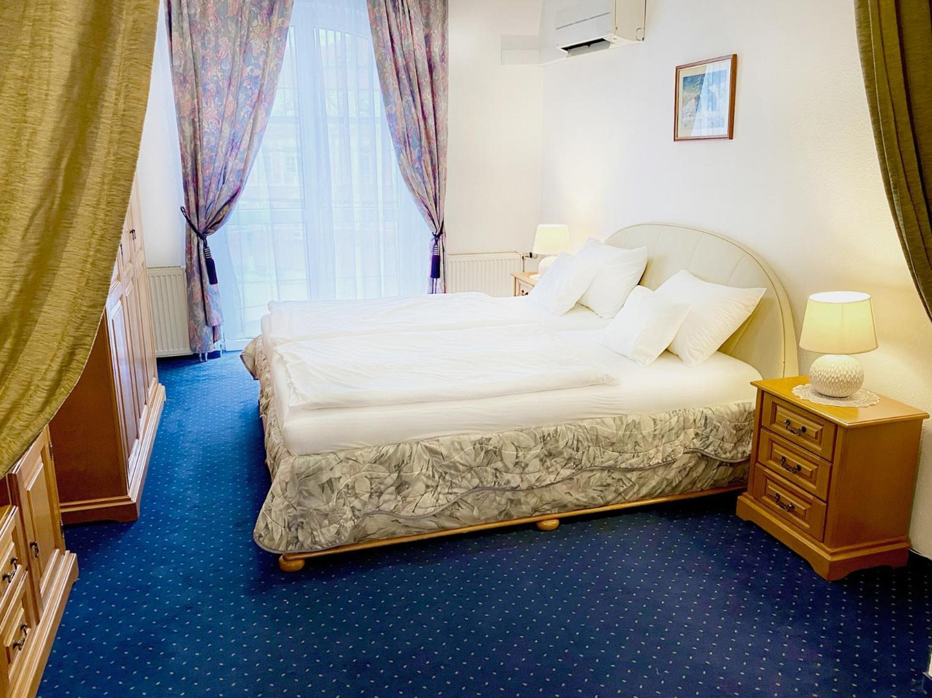 Hotel Wesselenyi Дьєр Екстер'єр фото